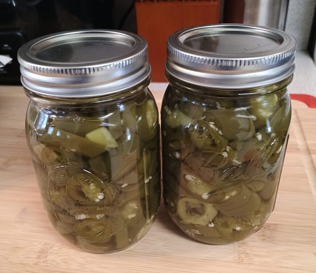 pickled jalapeno peppers