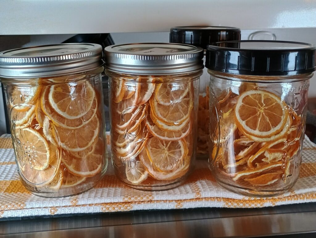 dehydrated lemon slices in mason jars