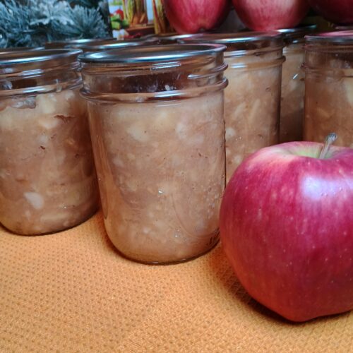 canned applesauce in mason jars